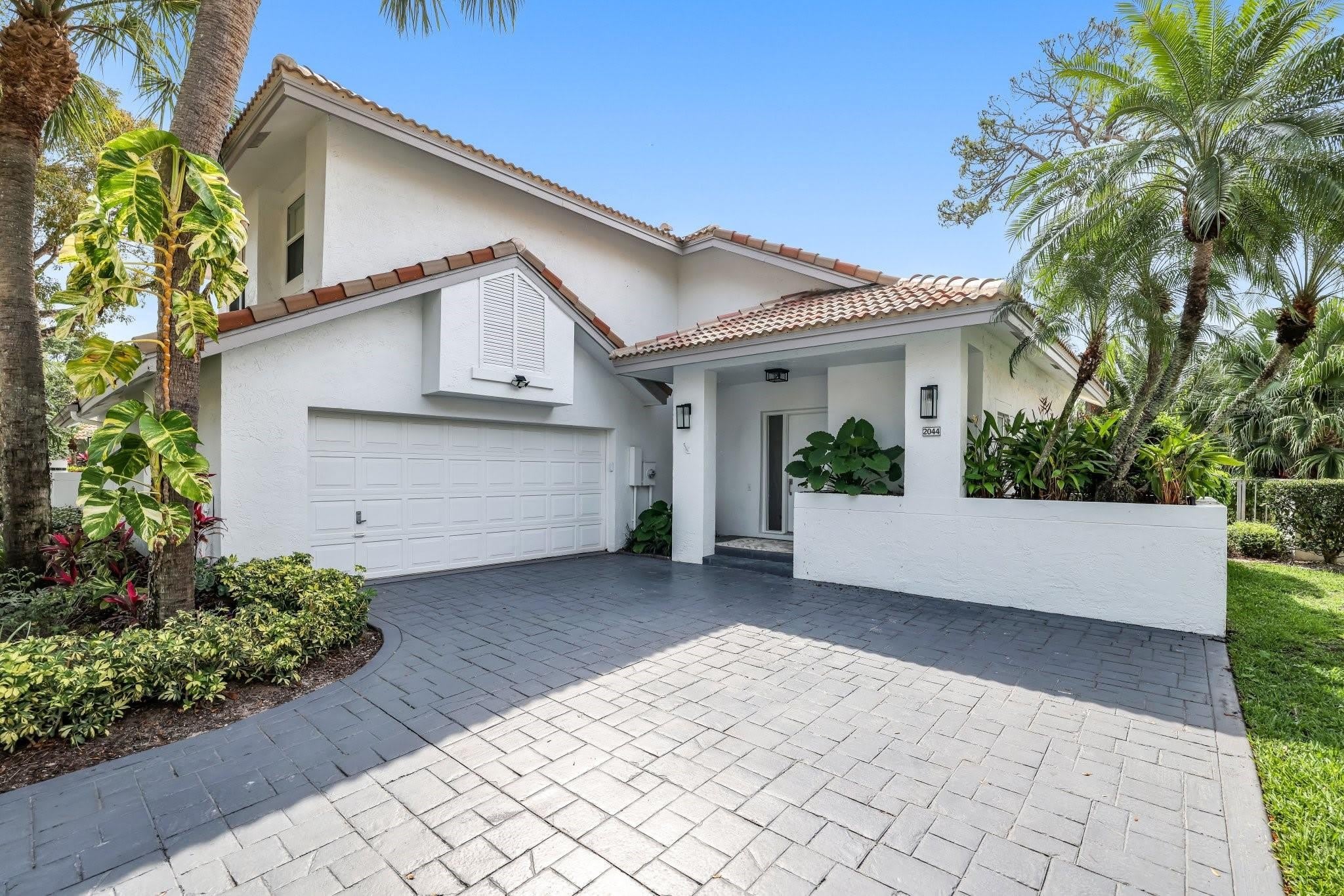 2044 Nw 52Nd Street – photo 2