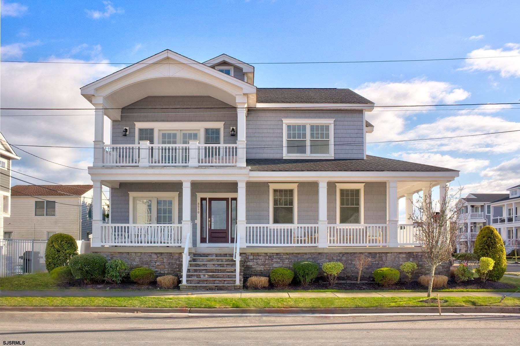 8510 Fulton – photo 1