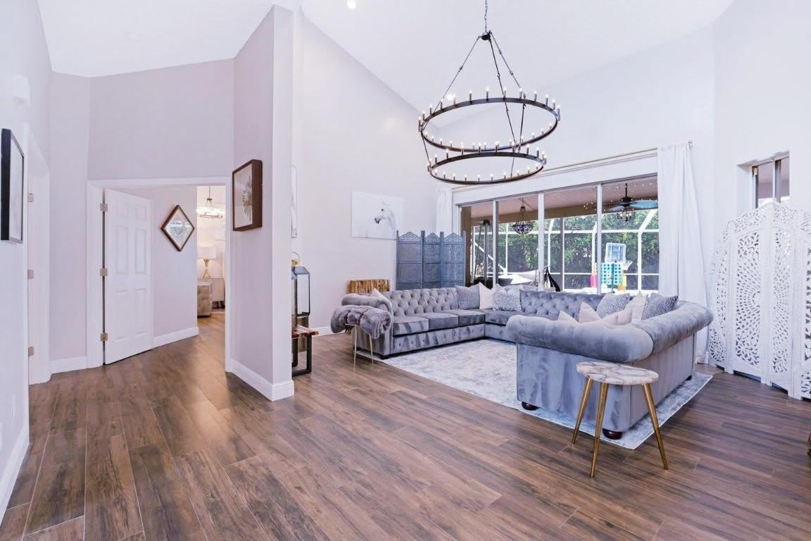 15835 Meadow Wood Drive – photo 2