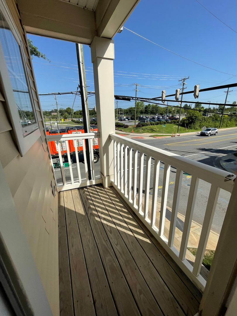 2BR Townhome w/ Deeded Parking, In-Unit W/D, Patio in Optimist Park – photo 2