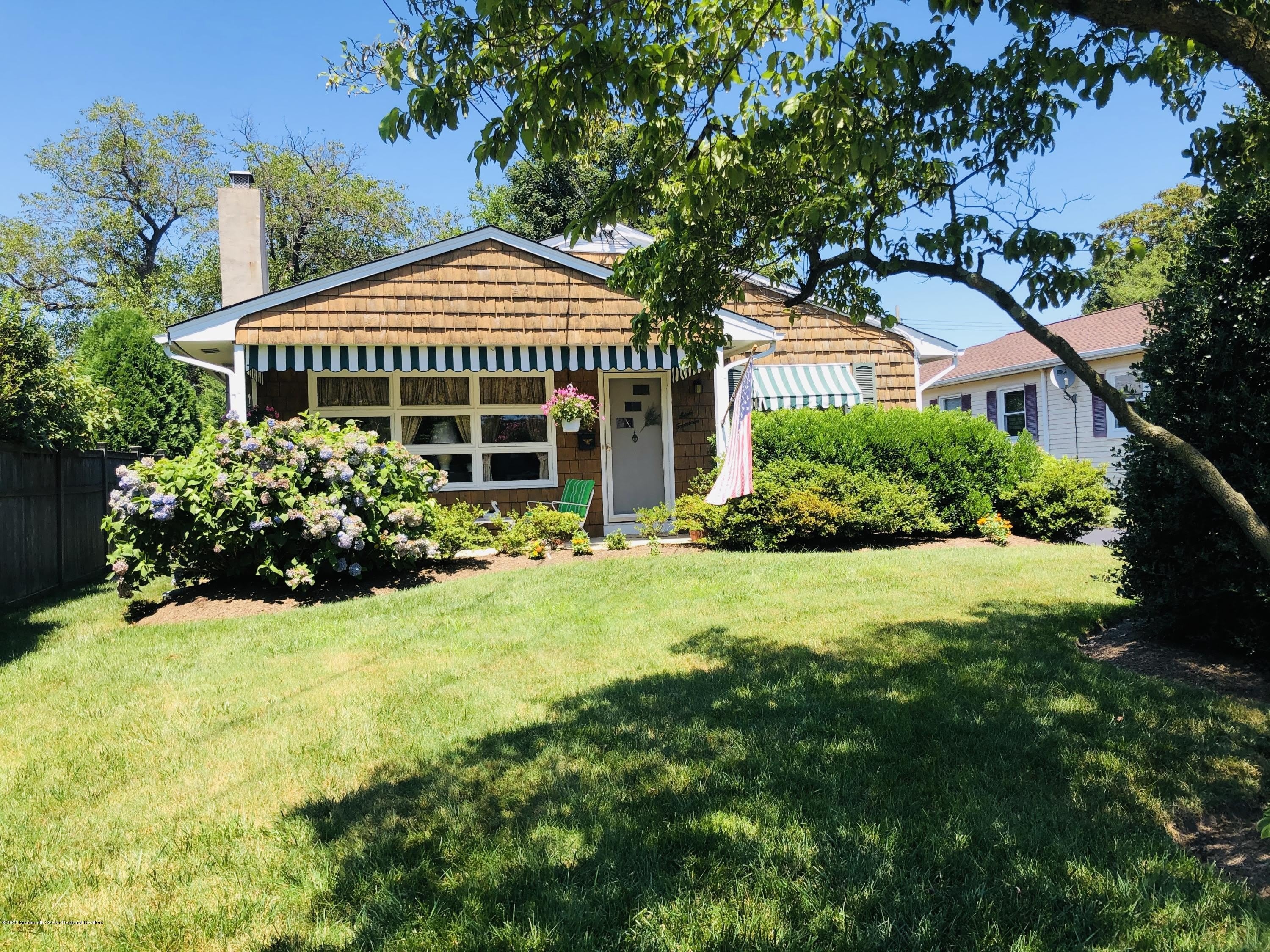 814 Shore Road – photo 2