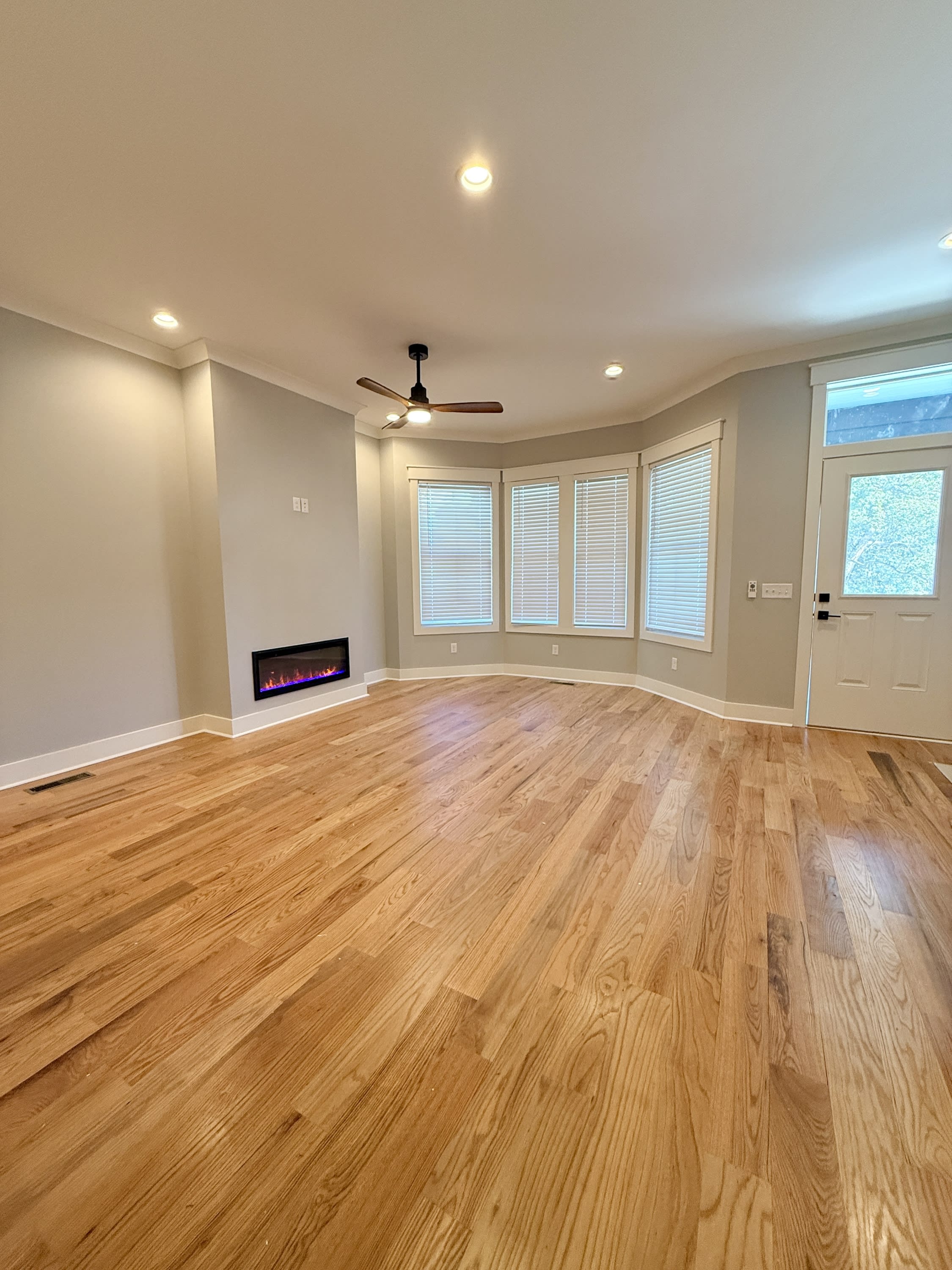 2305 Whitaker StUnit A – photo 3