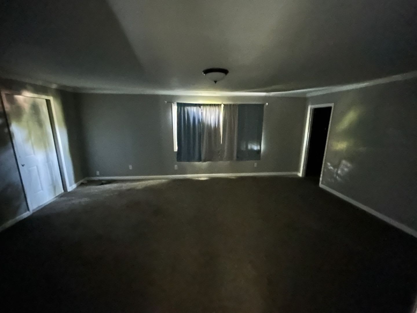 For Lease – photo 3