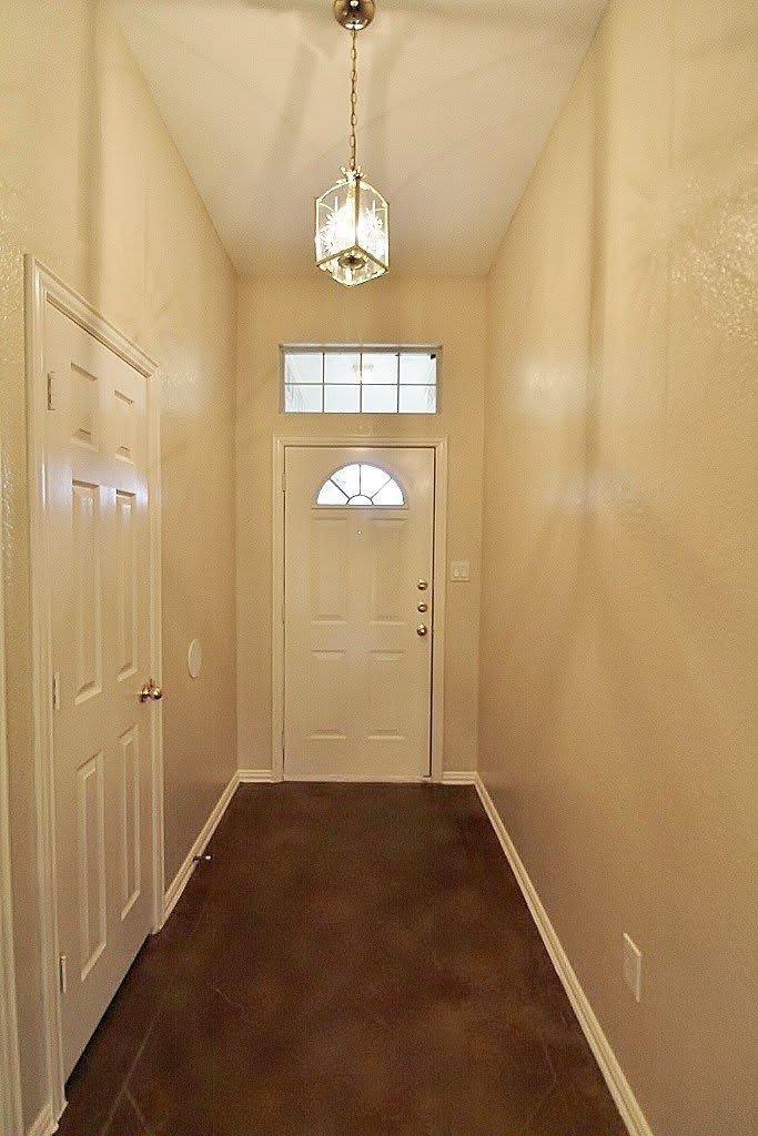 302 Aspen Court W – photo 2