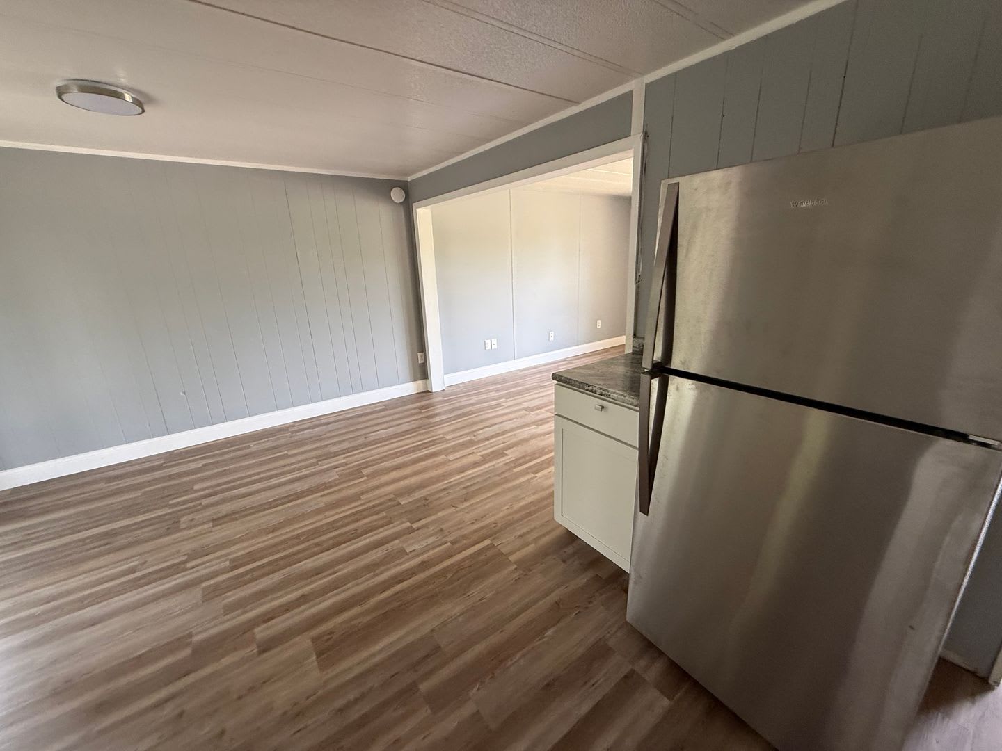 Three Bedroom, Two Bathroom Duplex Apartment – photo 4