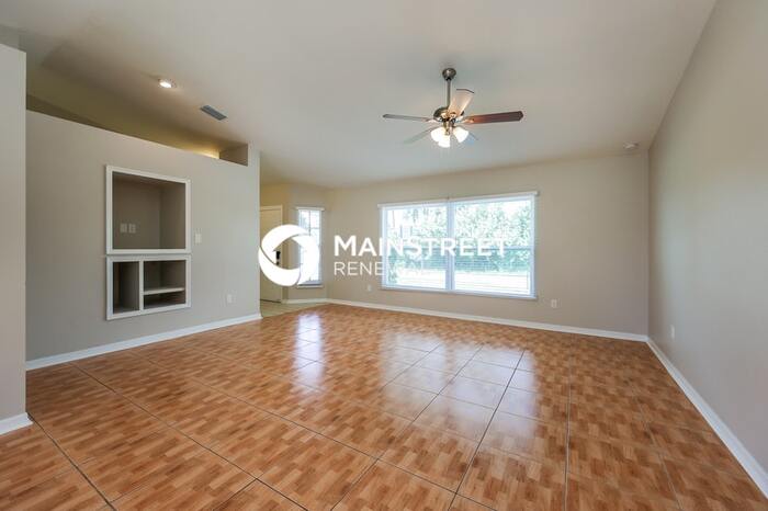 4715 4Th Street West – photo 2
