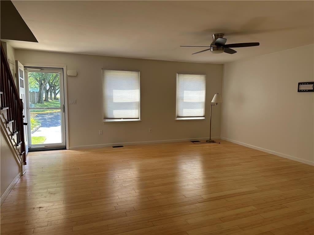 10 Fort Lee Court – photo 4