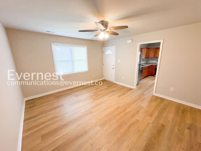 15815 Meridian Avenue – photo 3