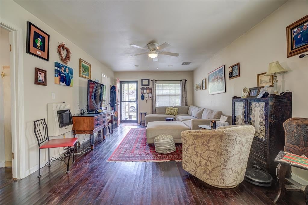 913 E Comanche Street – photo 2