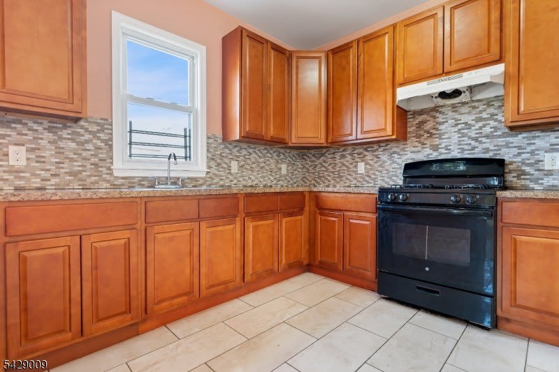 87 Columbia Ave – photo 5