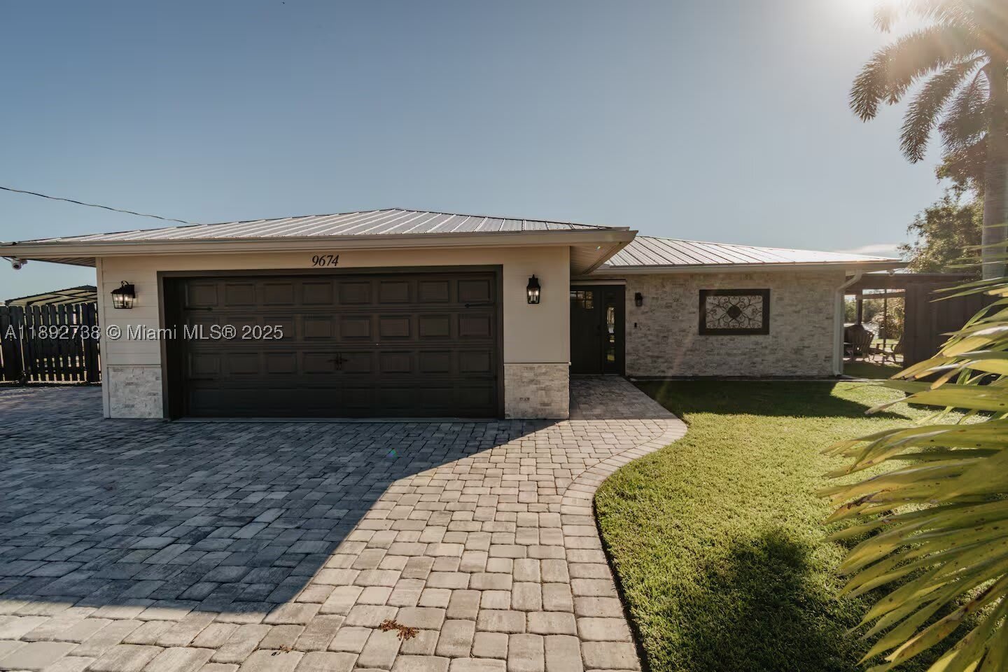 9675 SW Anchor Dr – photo 2