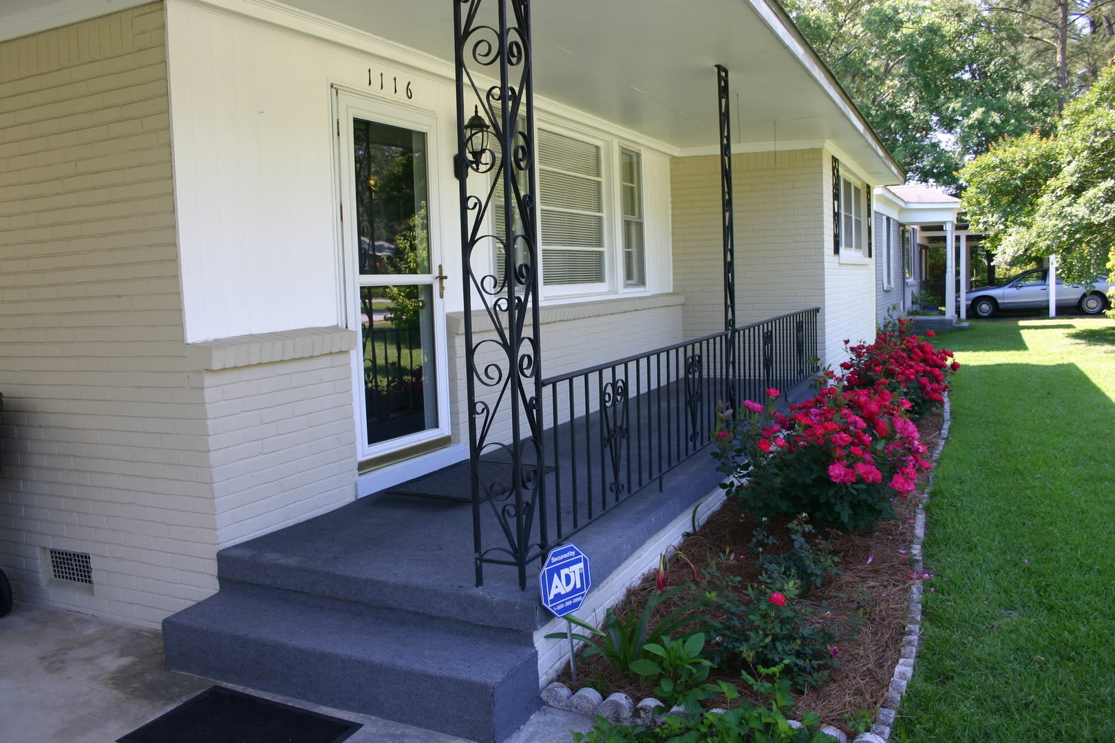 Rosewood – photo 2