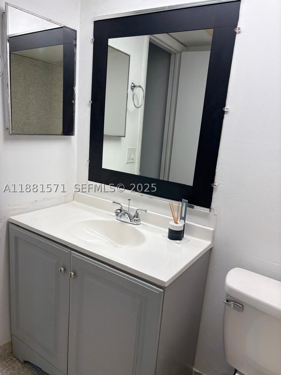 3001 NW 48th Ave – photo 5