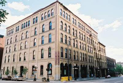 Straus Loft Apartments – photo 1