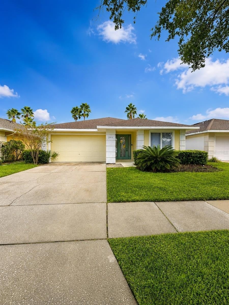2915 SUNSET LAKES Boulevard – photo 1