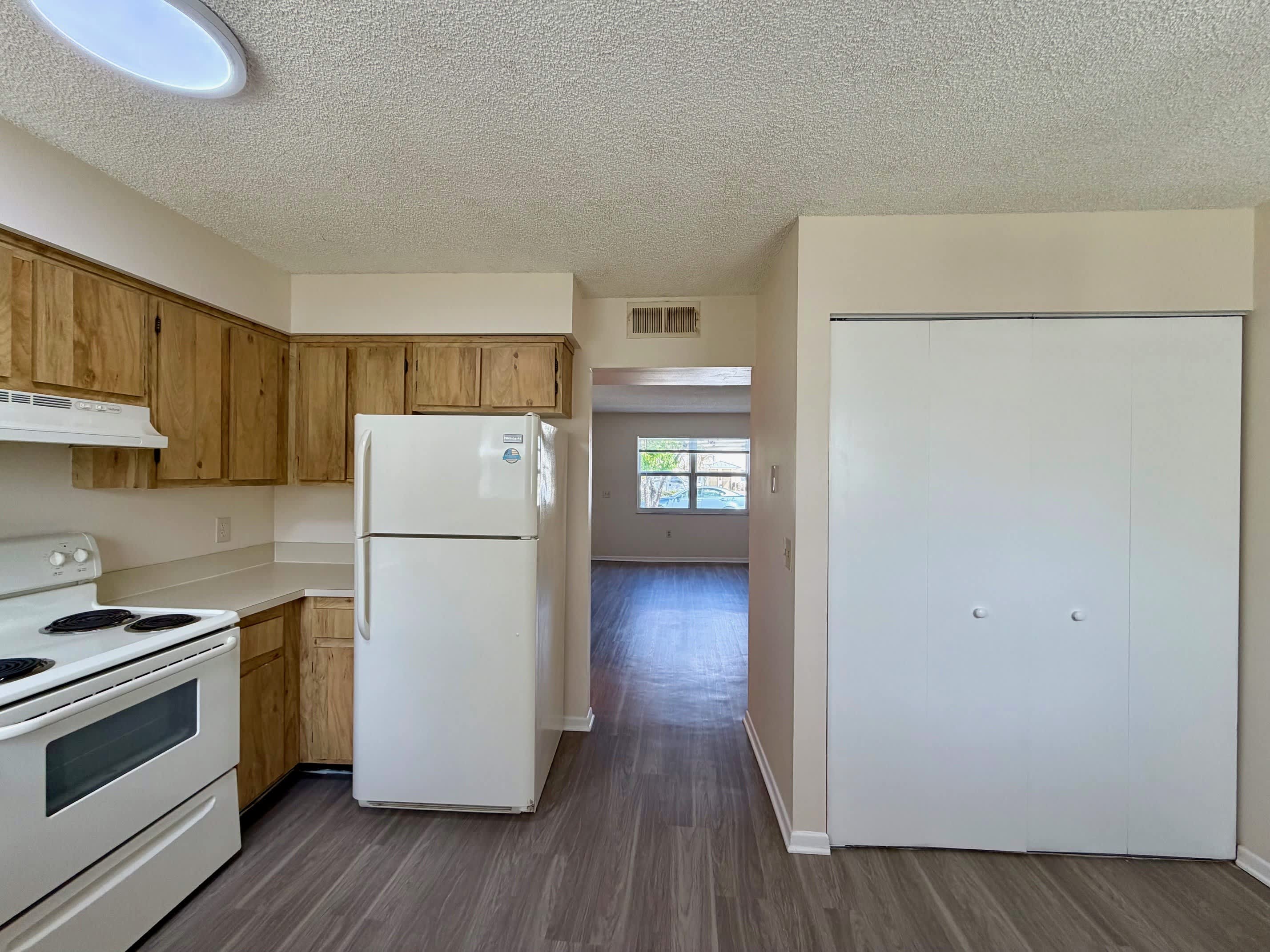 664 SW 35th Street Apt 3 – photo 5