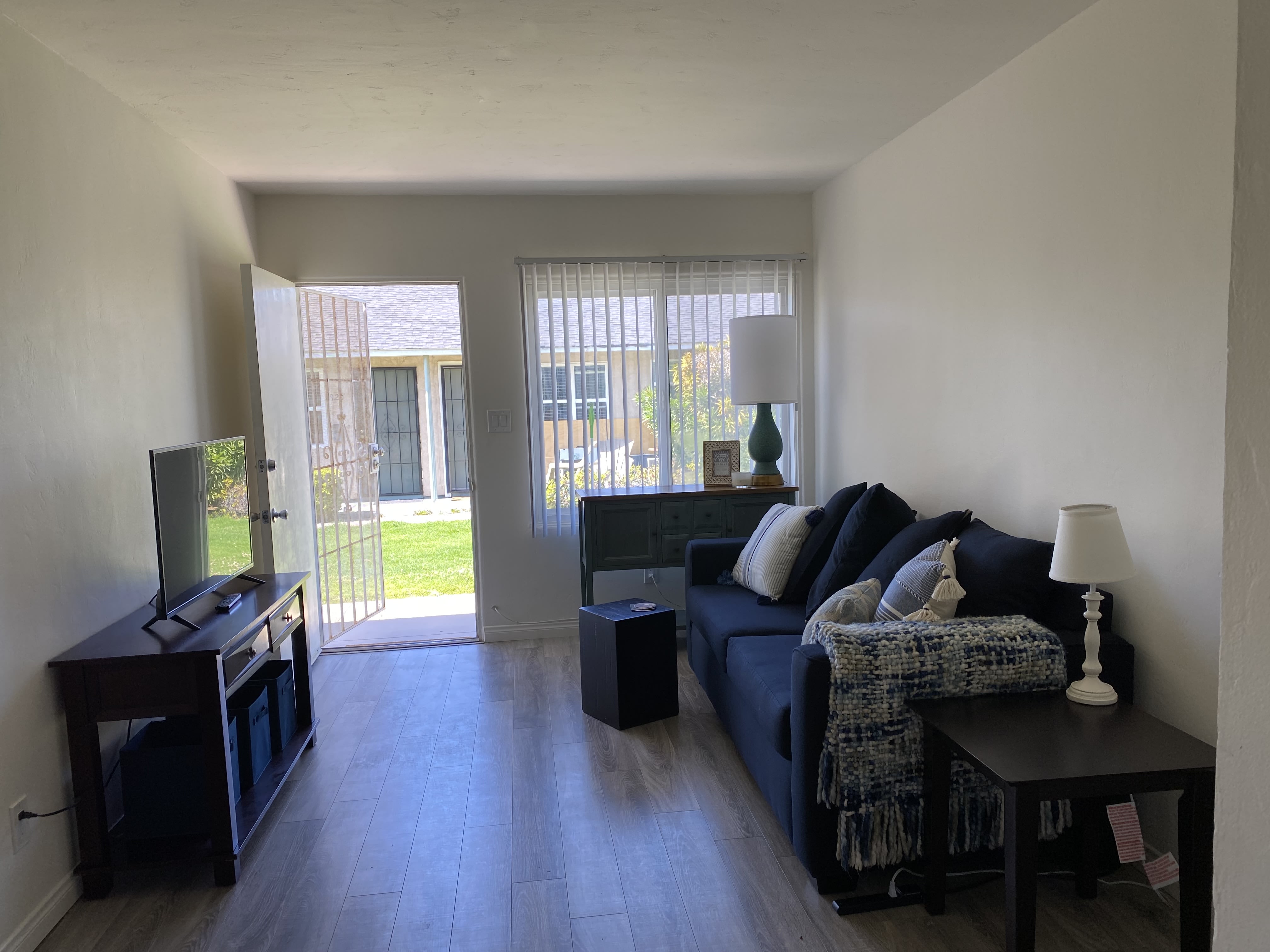 928 Chalcedony Street – photo 1