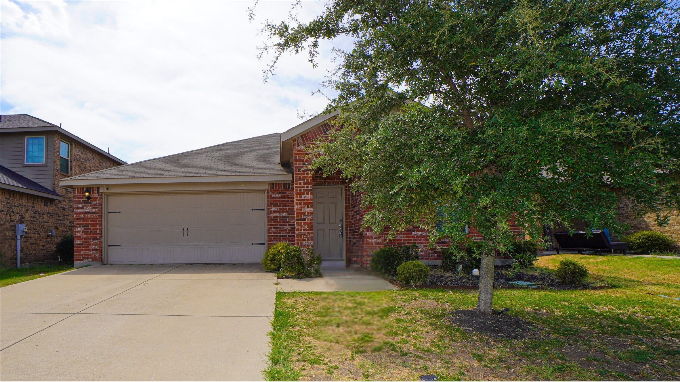 2520 Saldana Drive – photo 2