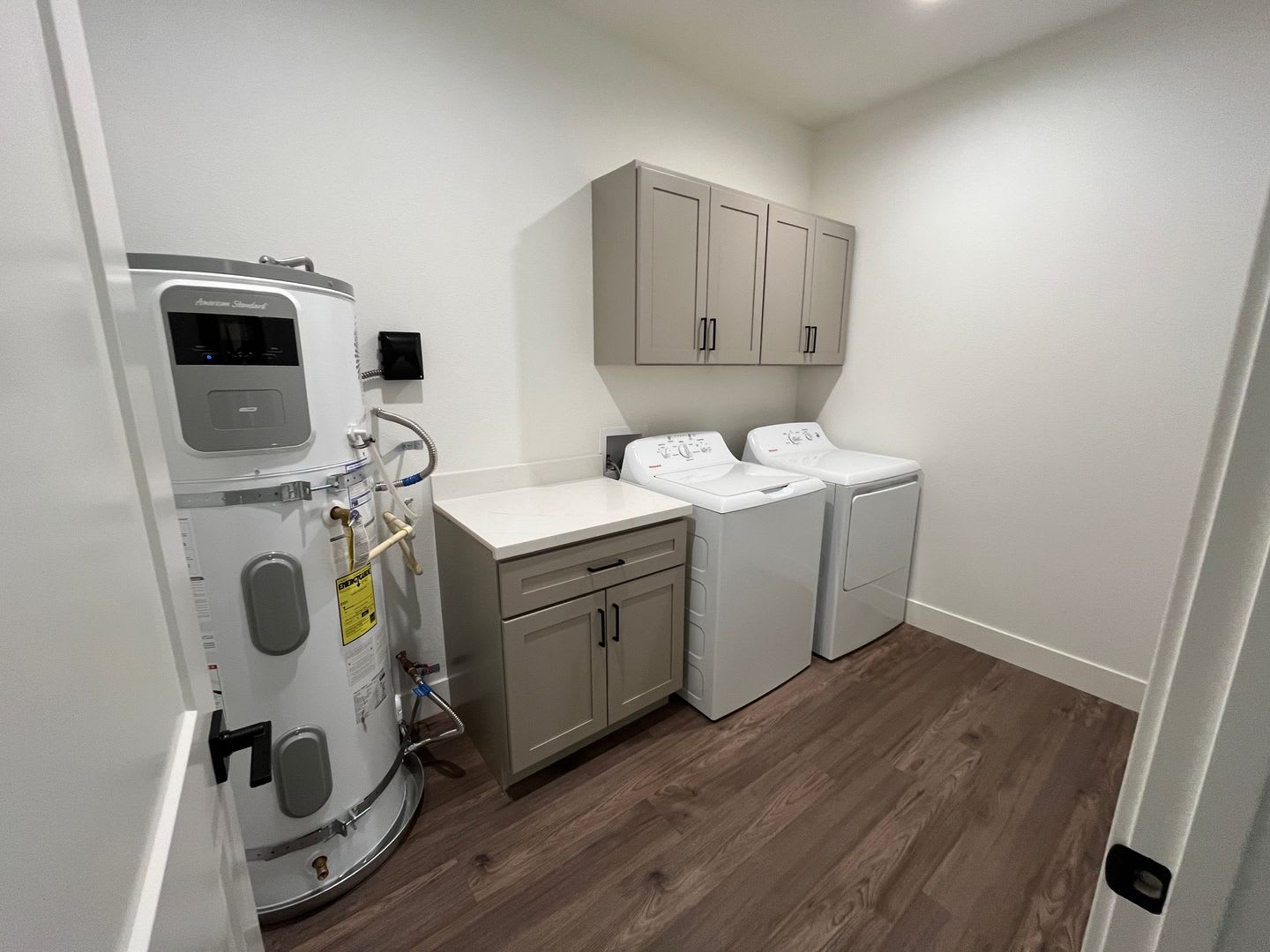 Newly built homes with City of Redding solar! – photo 4