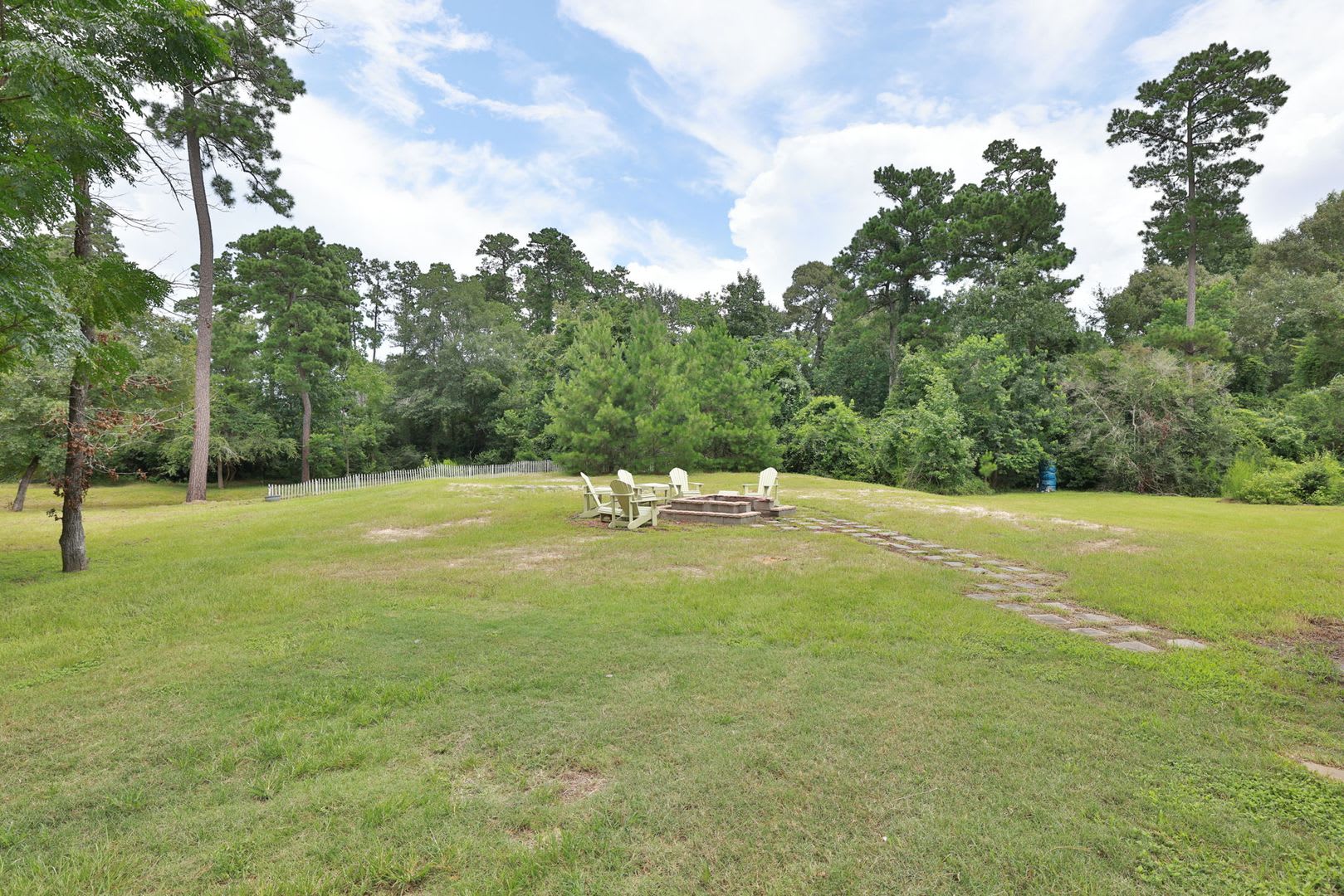 For Lease – photo 2