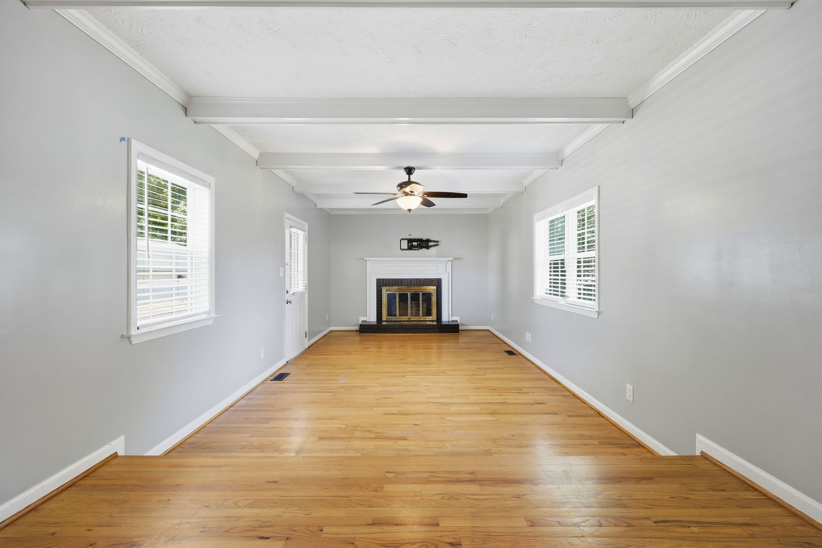 Modern Updates in this Classic 3bedroom/2 Bath Home in Erwin – photo 5