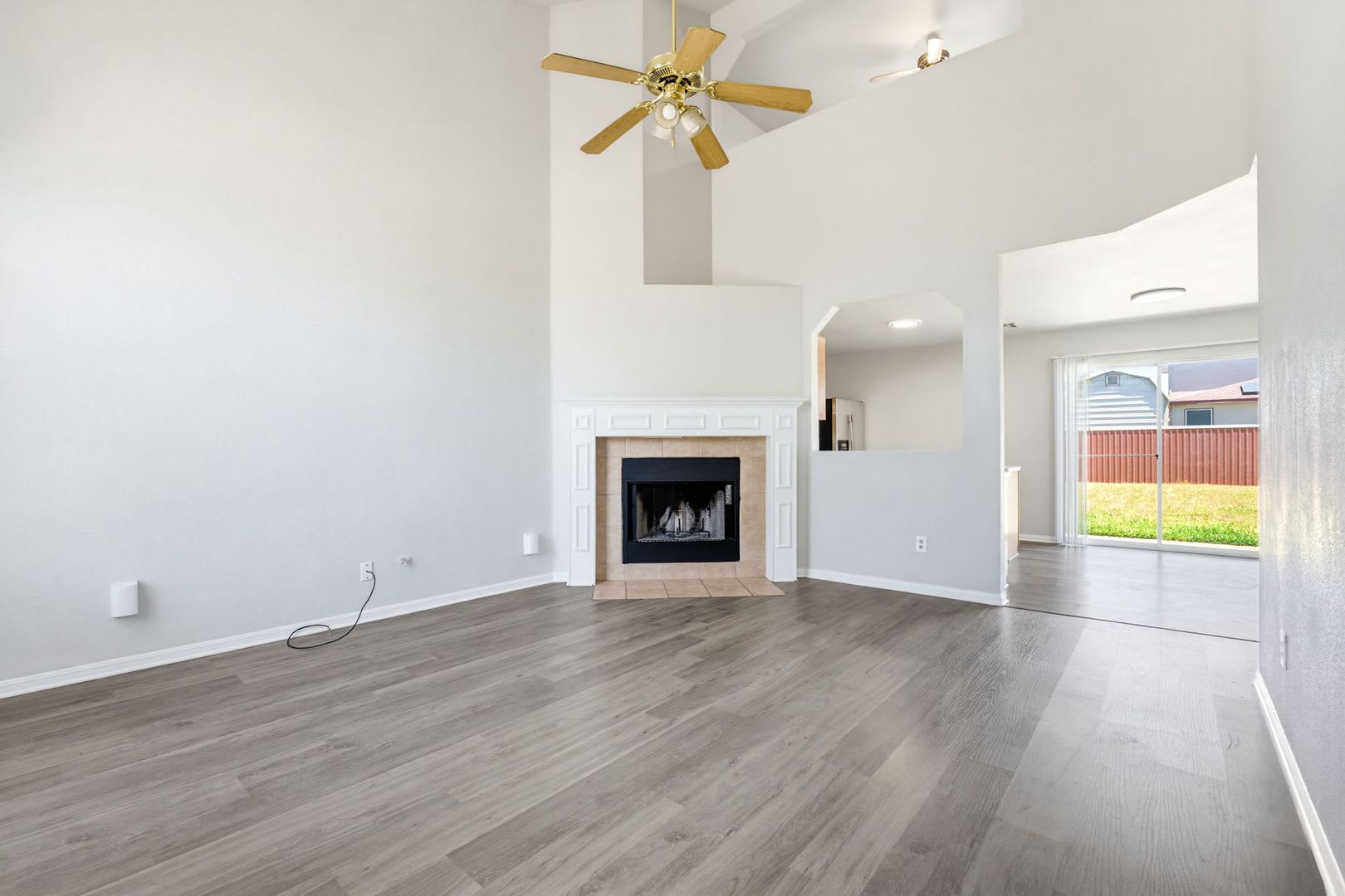 Spacious 4-Bedroom Home in The Highlands at Saegert Ranch – photo 3
