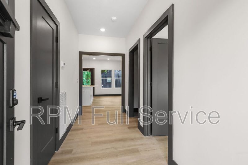 2400 Buchanan Street – photo 5