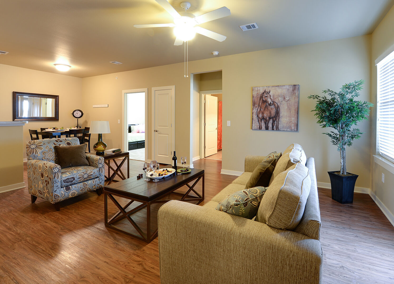 Stallion Pointe Apartments – photo 4