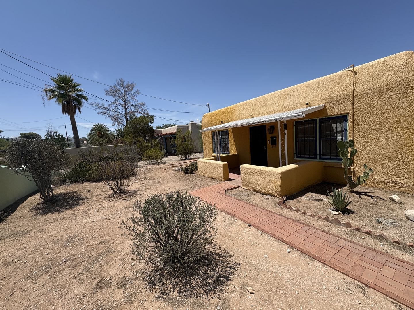 Central Tucson charming historic adobe home – photo 3