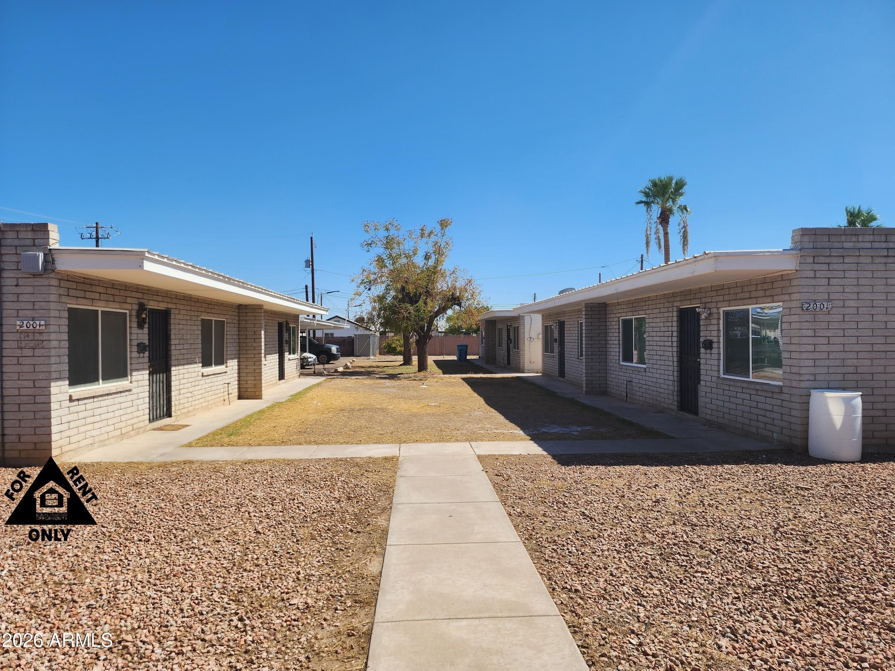 2001 W TURNEY Avenue – photo 1