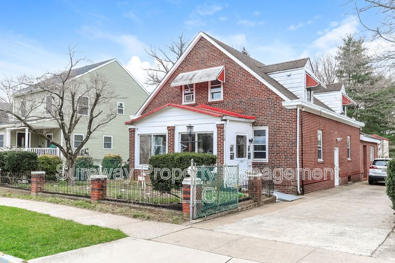 2009 East McGalliard Avenue – photo 2