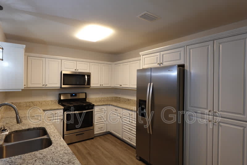 4772 Rill Loop – photo 4