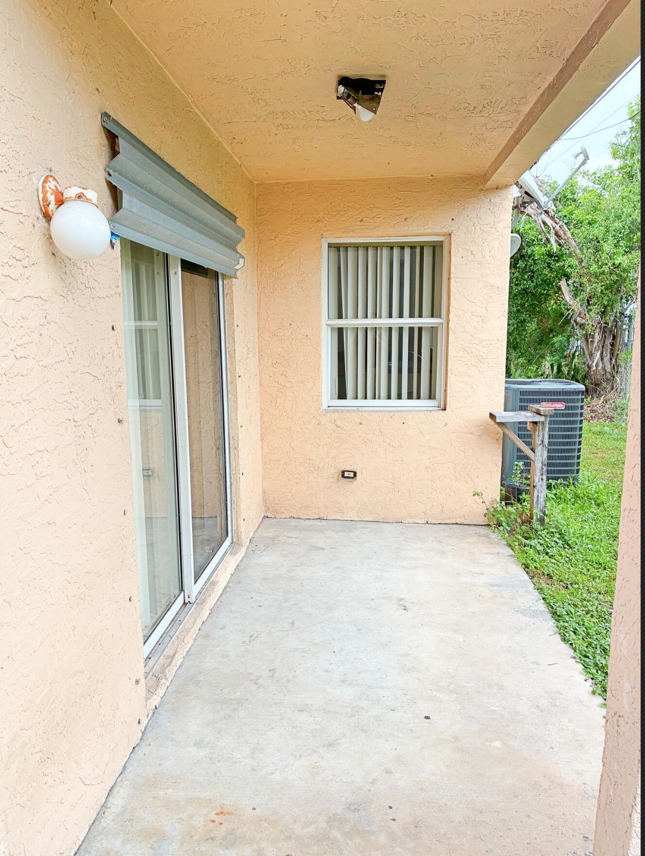647 Latona Avenue – photo 3