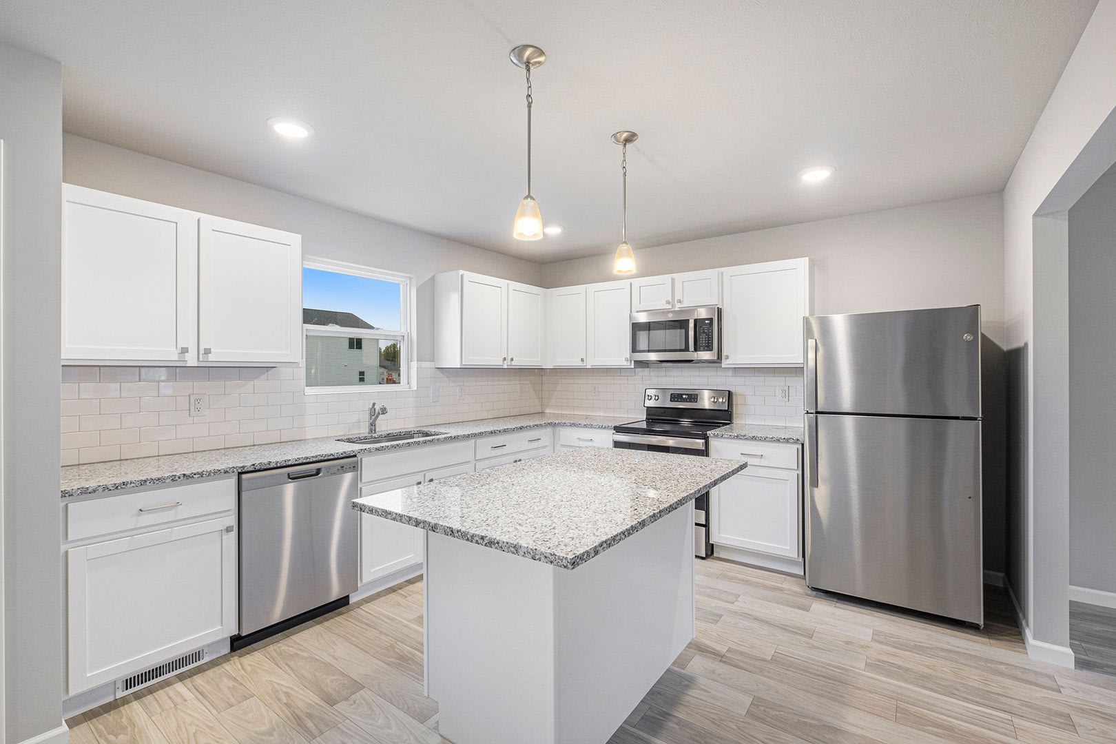 Move In Special Get October Free Move In By September 30Th To Receive Free Rent For October Take Advantage Of This Limited Time Offer – photo 2