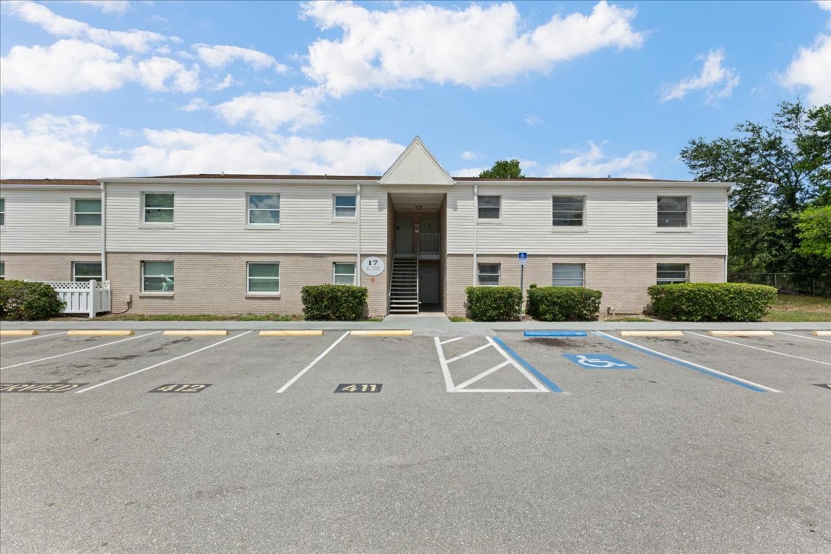 Spacious 4 Bed Condo – photo 3