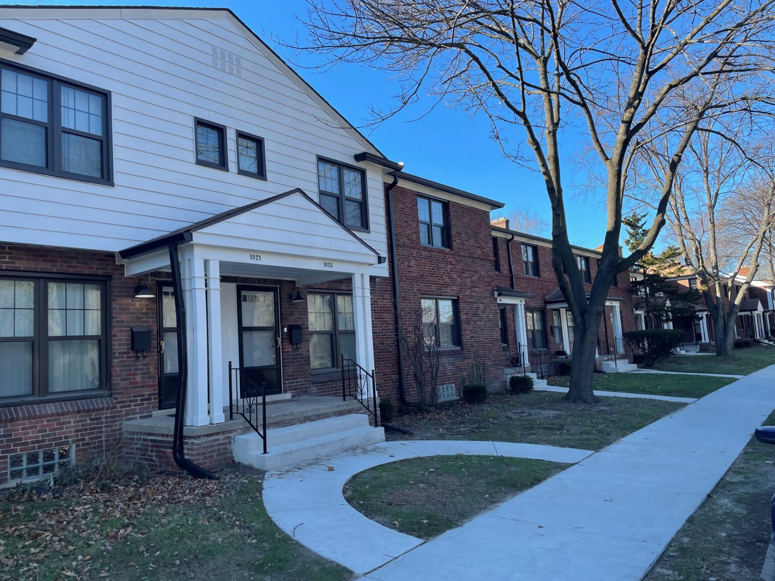 1065 Covington Dr – photo 5