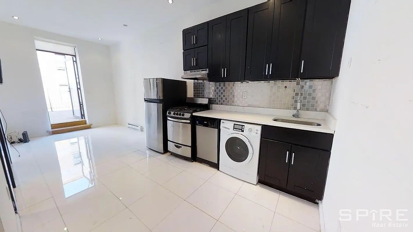 627 W 113th Street – photo 5