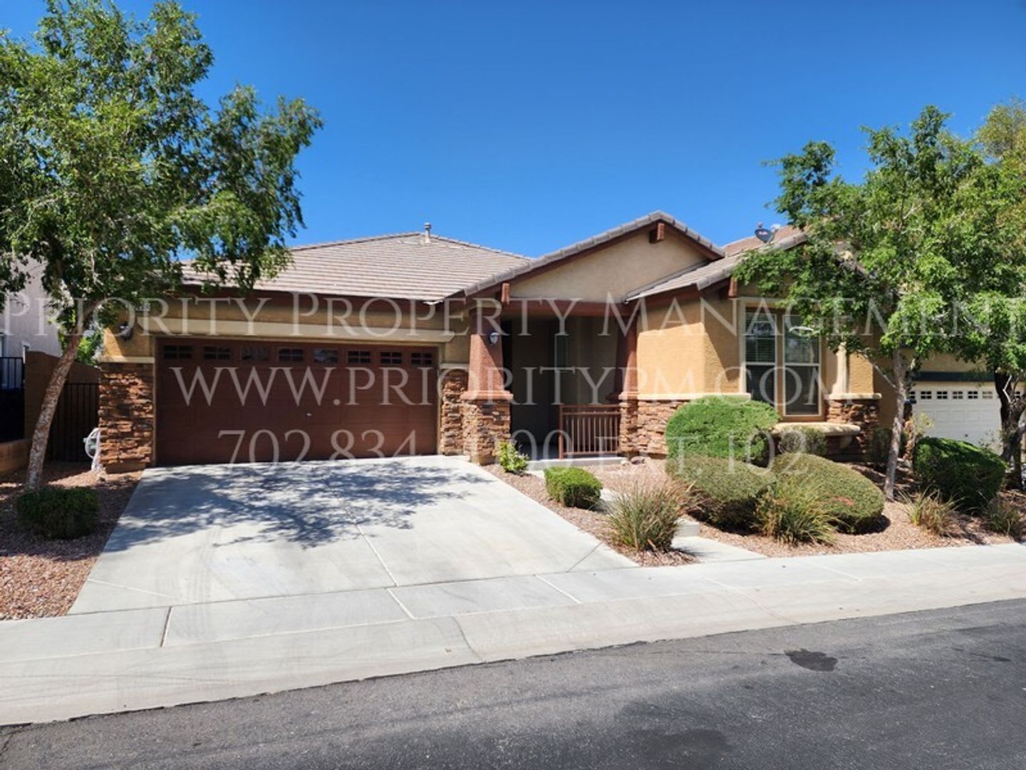 PROVIDENCE SINGLE STORY (GATED)~ 1900+ SQ FT! ~ UPGRADED!! – photo 2