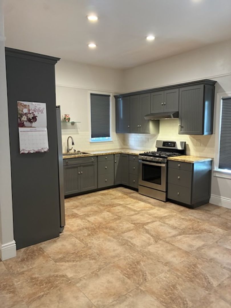 AVAILABLE NOW! Showing Friday 8/28 & Saturday 8/29 from 1:00pm-1:30pm – photo 3