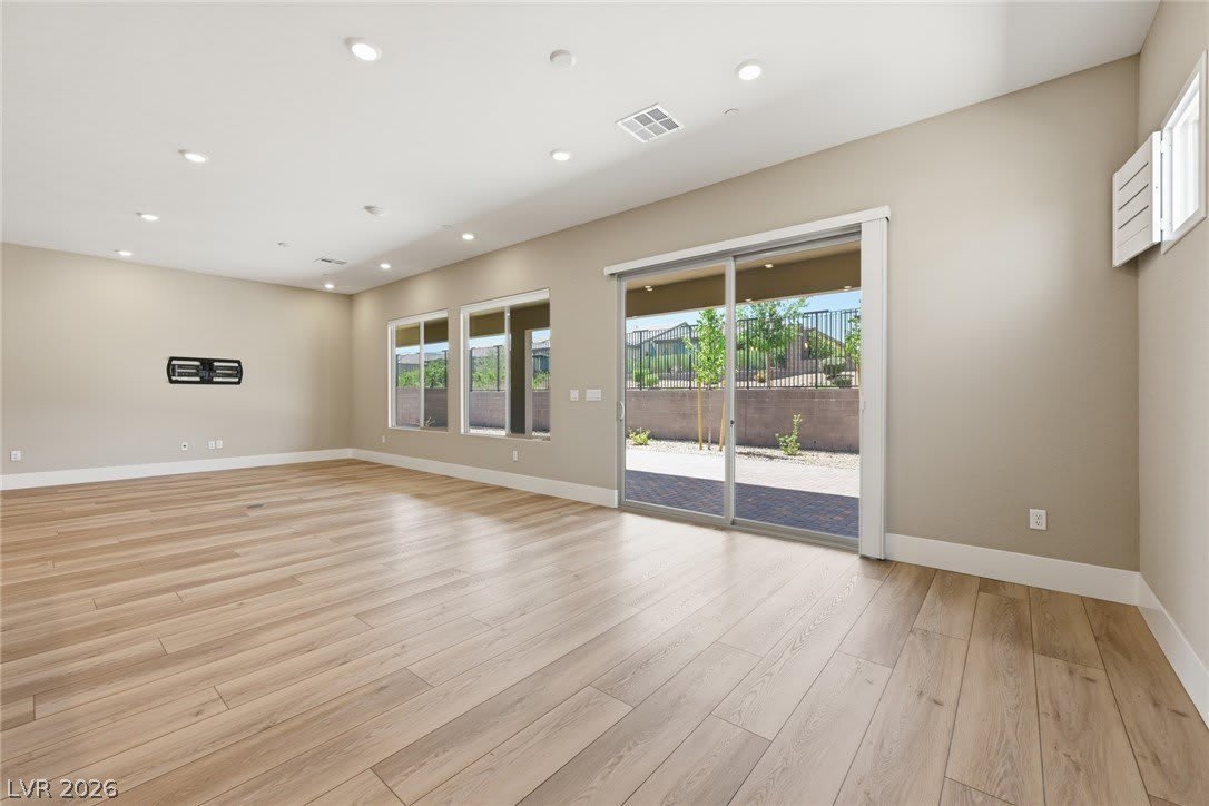 10103 Redwood Desert Drive – photo 4