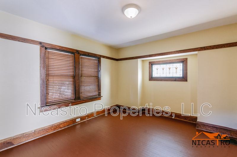 2140 Waldeck Avenue – photo 5
