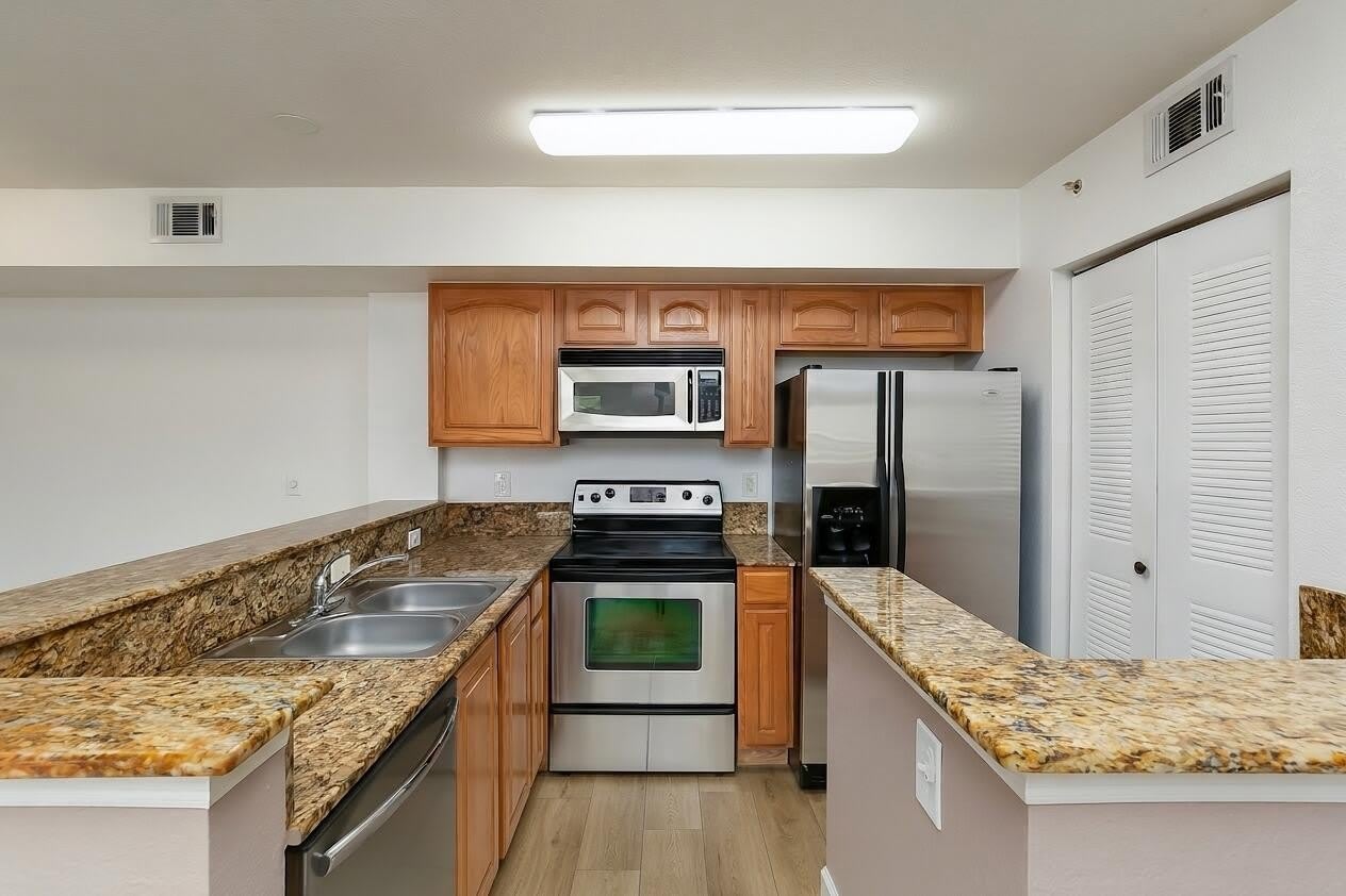 281 SW Palm Drive – photo 5