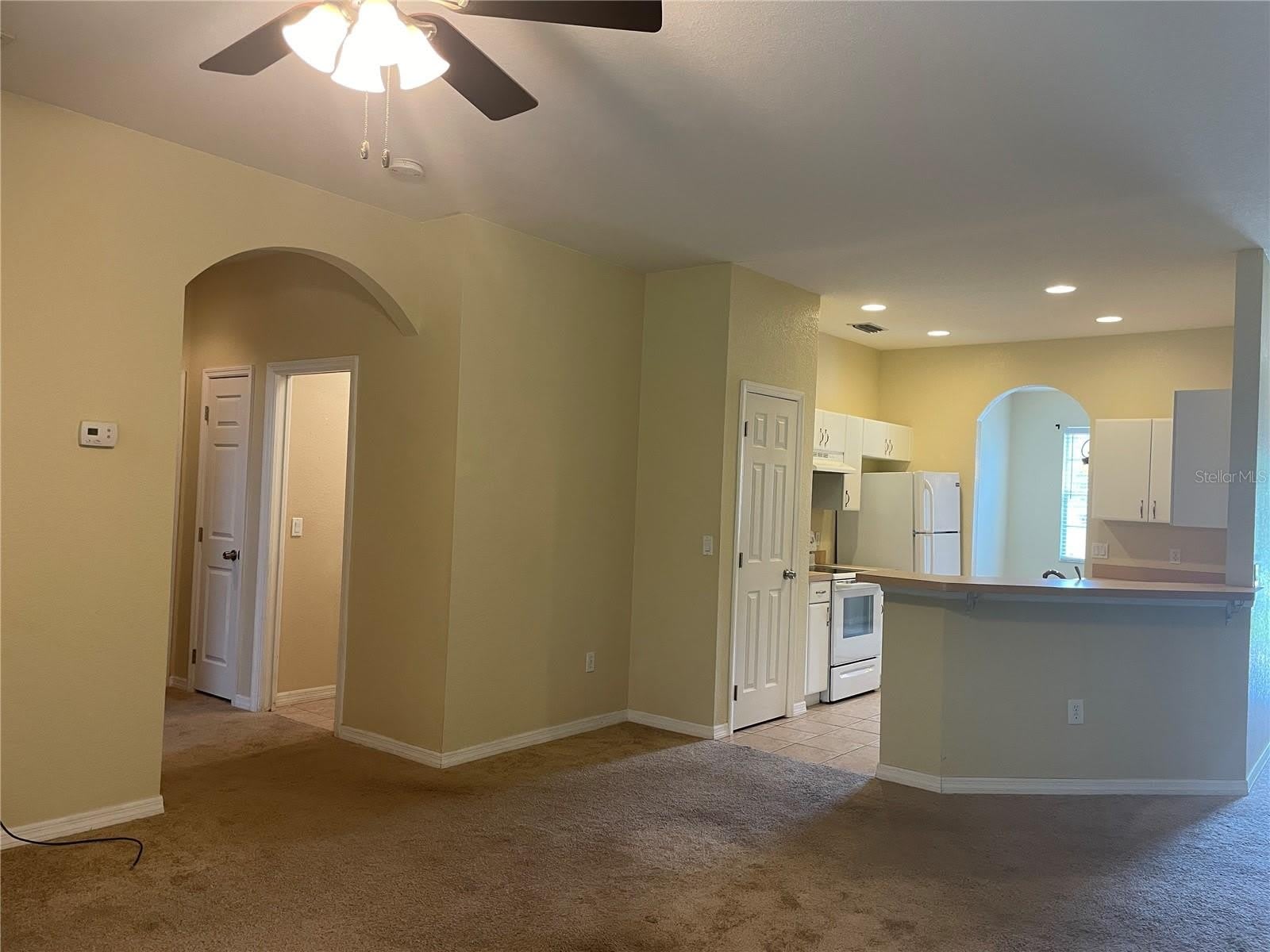 1818 GOVERNOR Avenue – photo 3