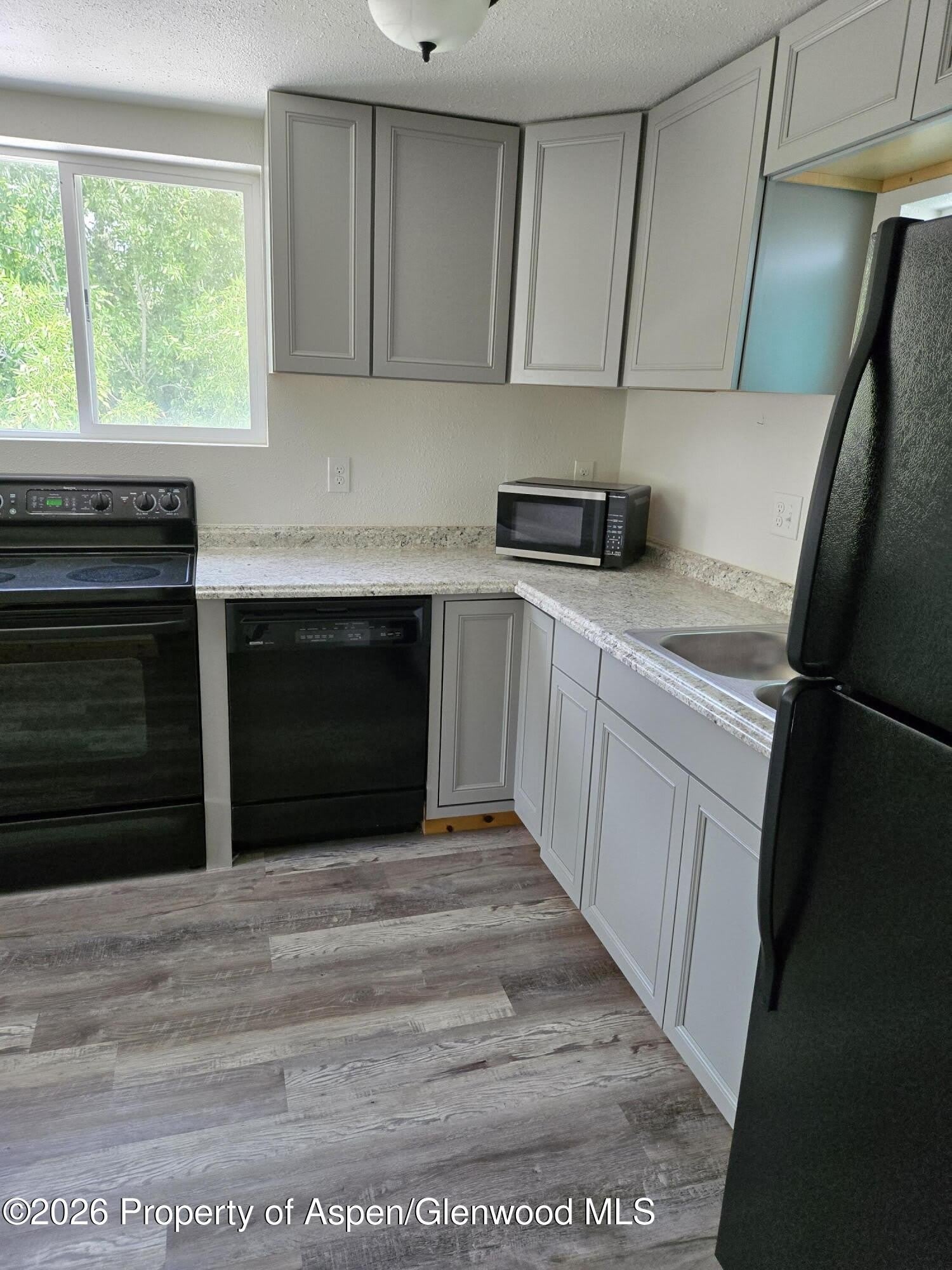 561 1 2 Barclay Street – photo 3