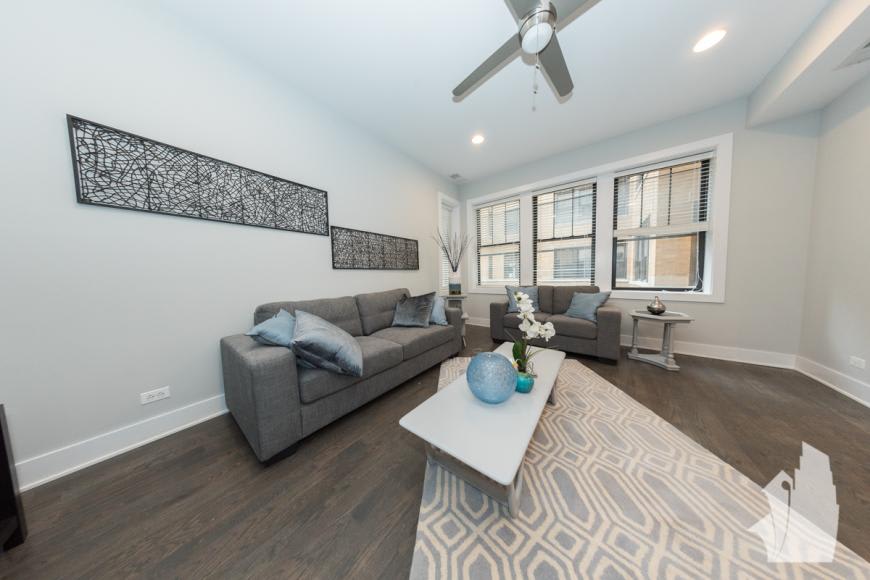 2622 N Rockwell – photo 3