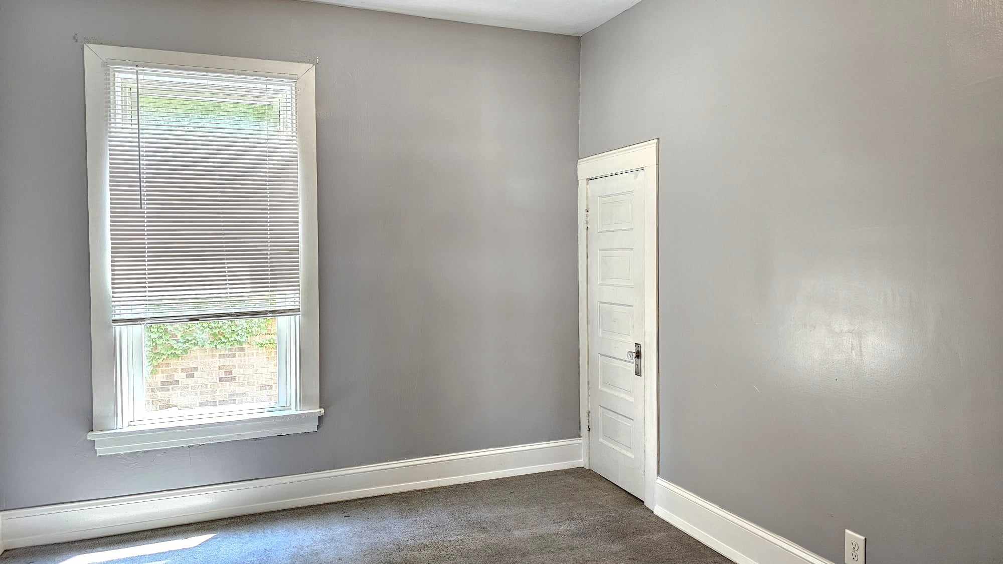 2408 Franklin St – photo 3