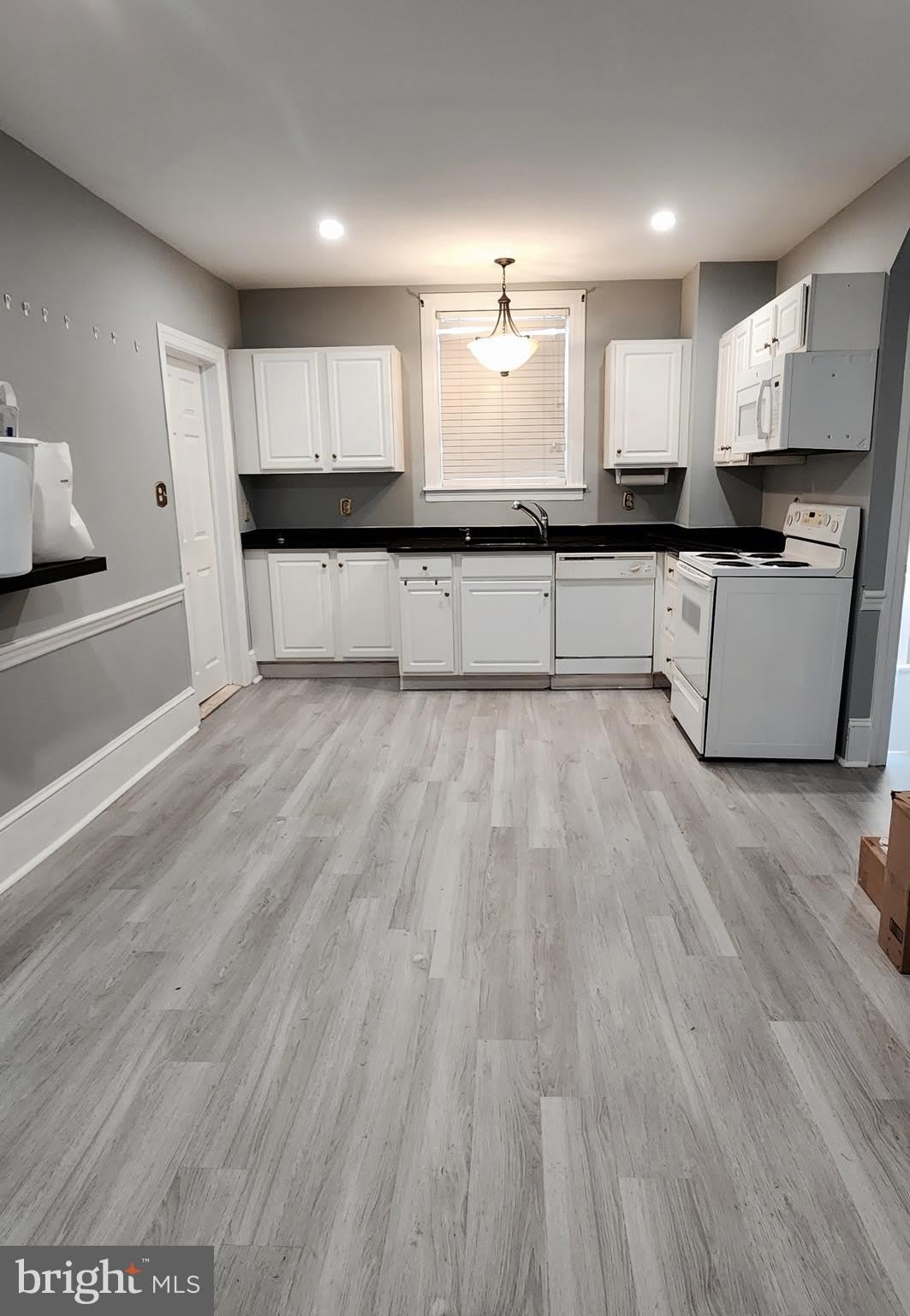 80 E MAIN Street – photo 2