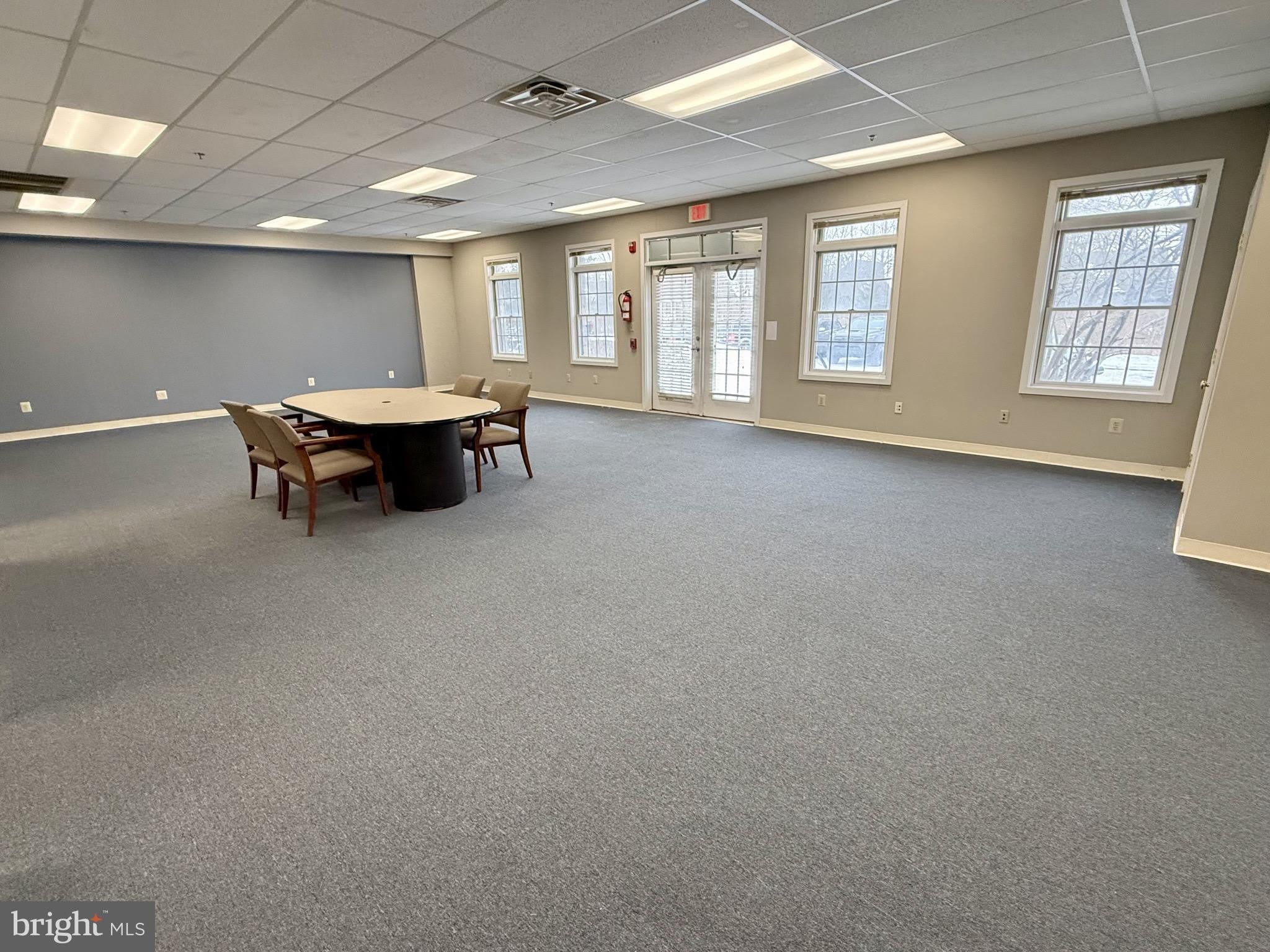 1456 FERRY Road – photo 3