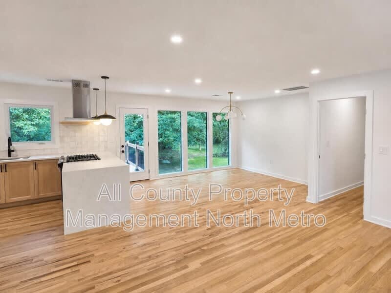 4335 King Springs Road SE – photo 3