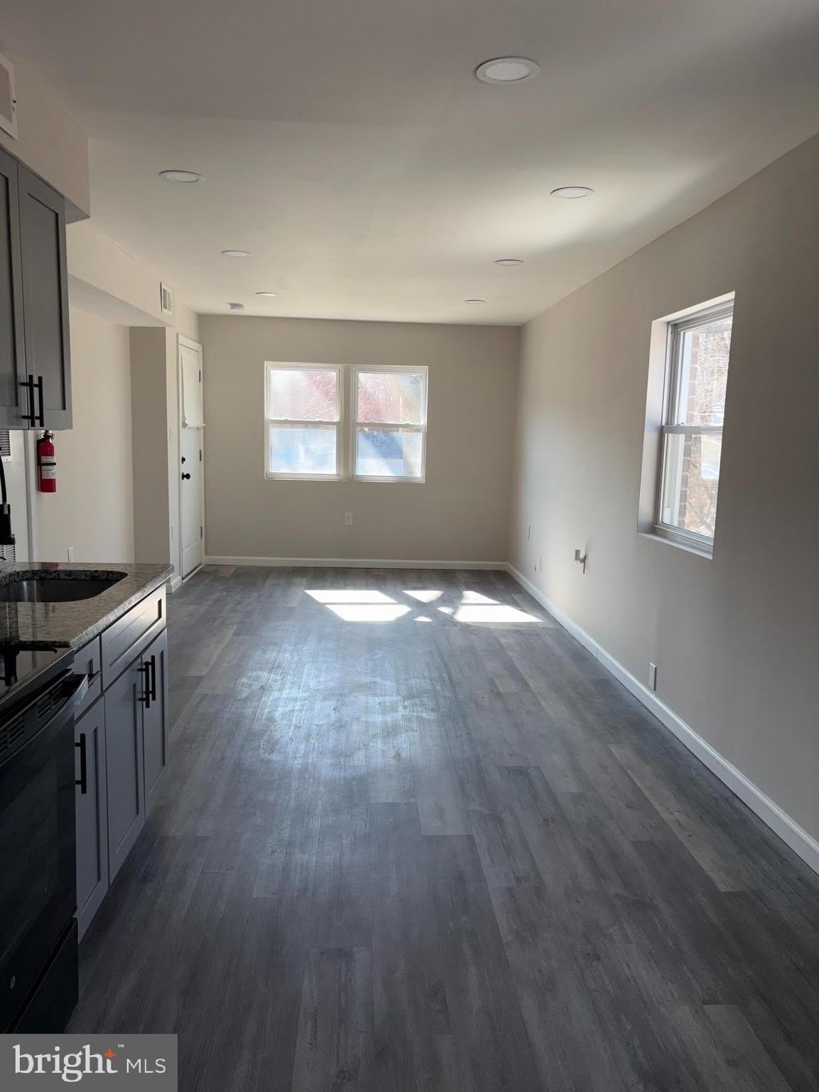 105 DEVEREAUX Avenue – photo 3